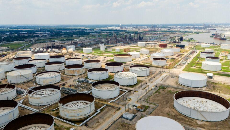 Trump afirma que EE.UU. podría suministrar de energía a todo el mundo