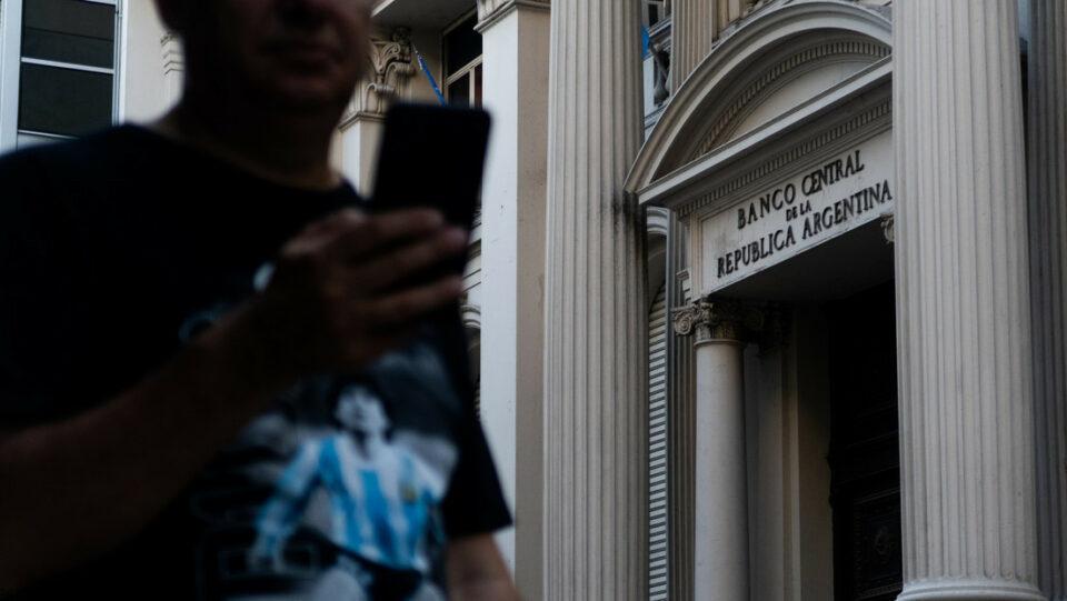 Argentina enfrenta pago de más de 4.300 millones de dólares en bonos globales