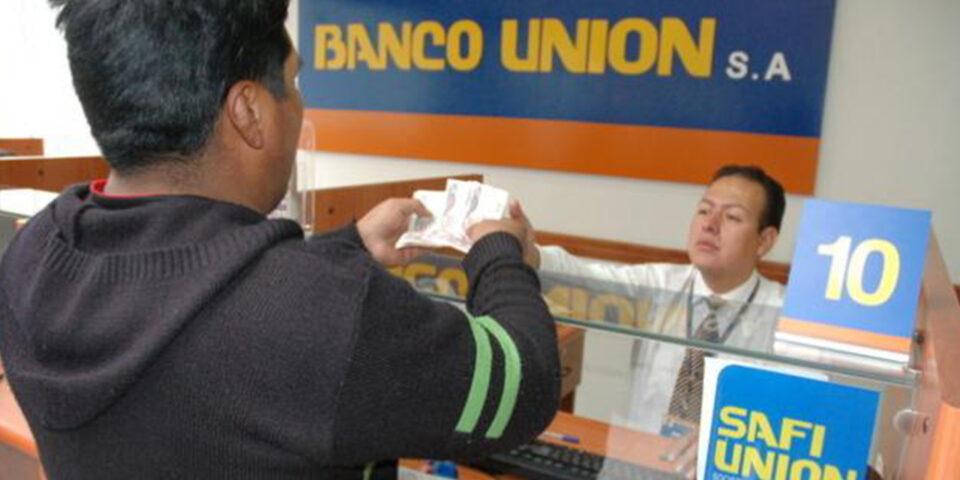 Los depósitos y créditos en el sistema financiero del país crecen 5,2% y 4%