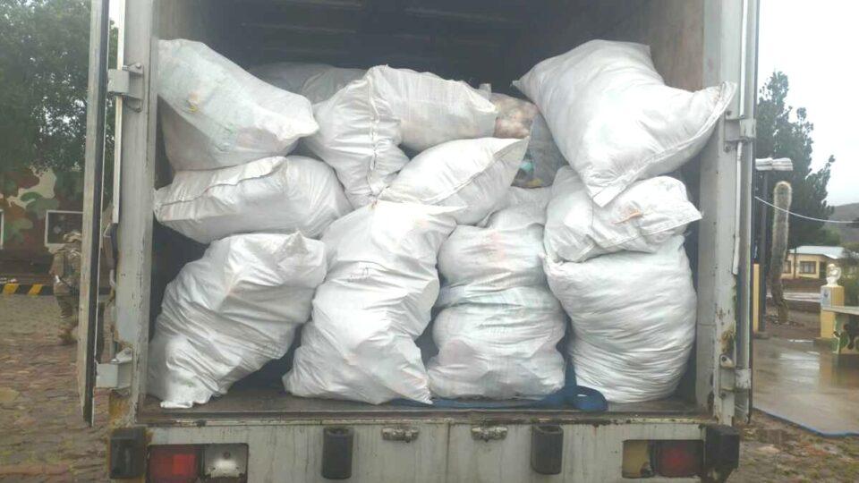 Incautan vehículos y contrabando por Bs 456.000 en operativos del CEO-LCC