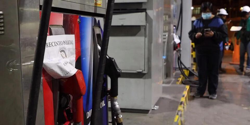 Intervienen y precintan estación de servicio en Challapata, Oruro, con tres aprehendidos