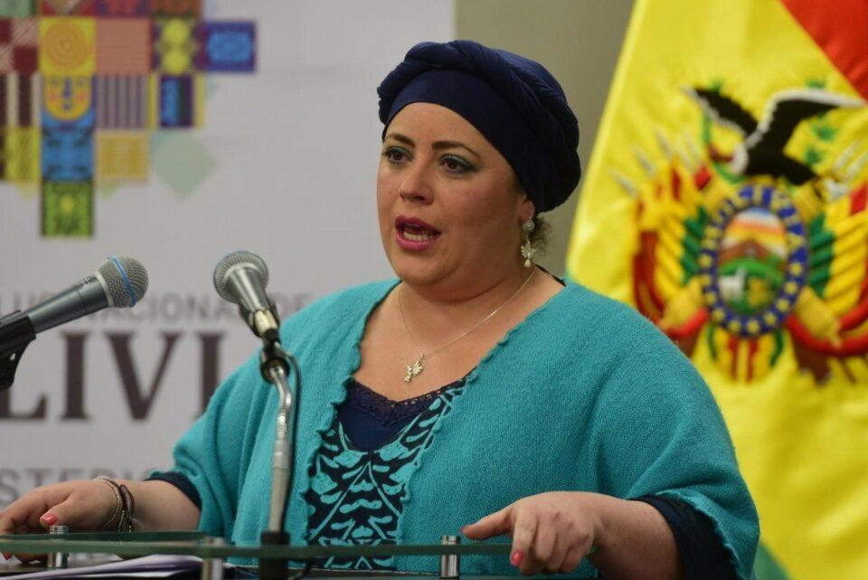 Oficialismo afirma que "pacto social" es una puerta a resolver diferencias entre actores políticos