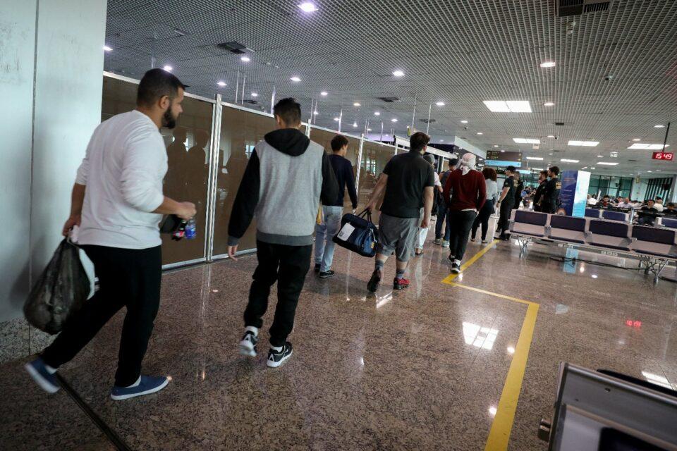 Cónsul en Washington advierte la existencia de 200 bolivianos que podrían ser deportados de EE.UU.