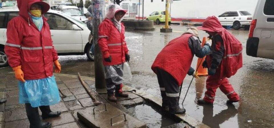 Atención a seis emergencias por inundaciones debido a las lluvias en El Alto