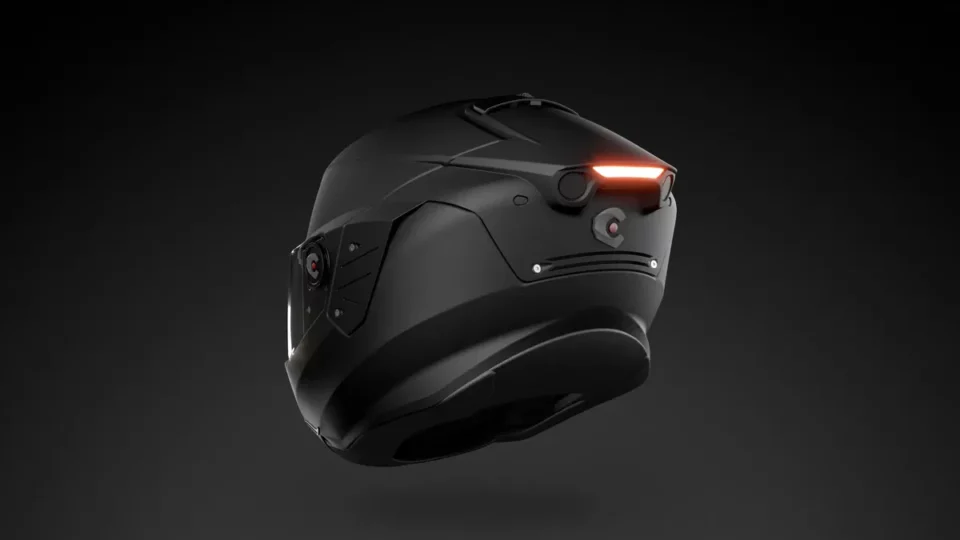 El nuevo casco de moto futurista promete renovar la seguridad