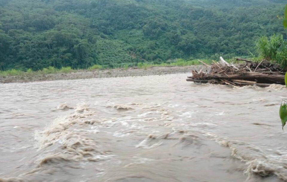 Una mujer desaparece tras ser arrastrada por un río mientras buscaba oro