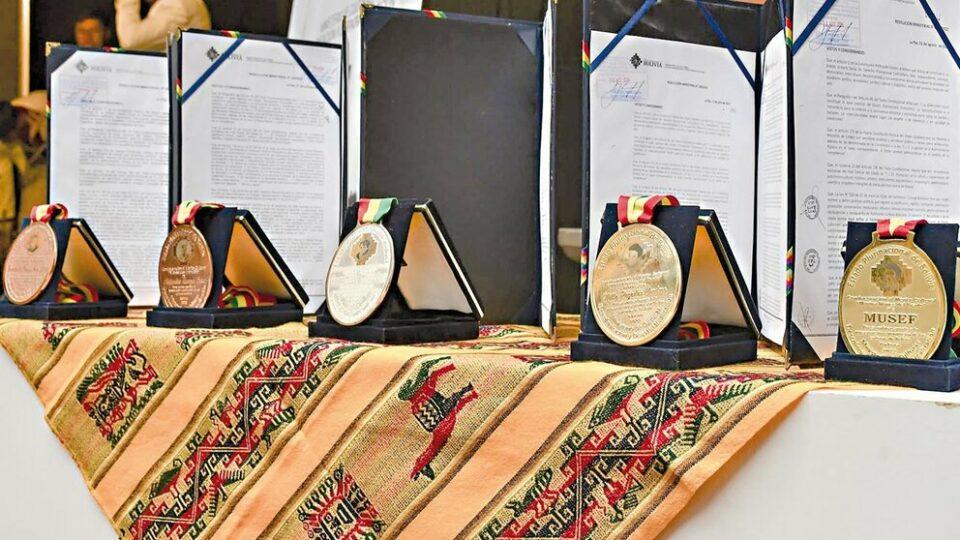 Reconocen a figuras e instituciones culturales por su destacado aporte al arte y la cultura en Bolivia