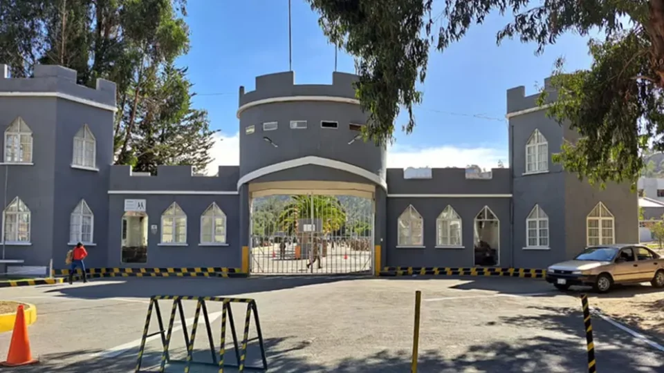 Un capitán del Ejército es aprehendido por cobros a postulantes para ingresar al Colegio Militar