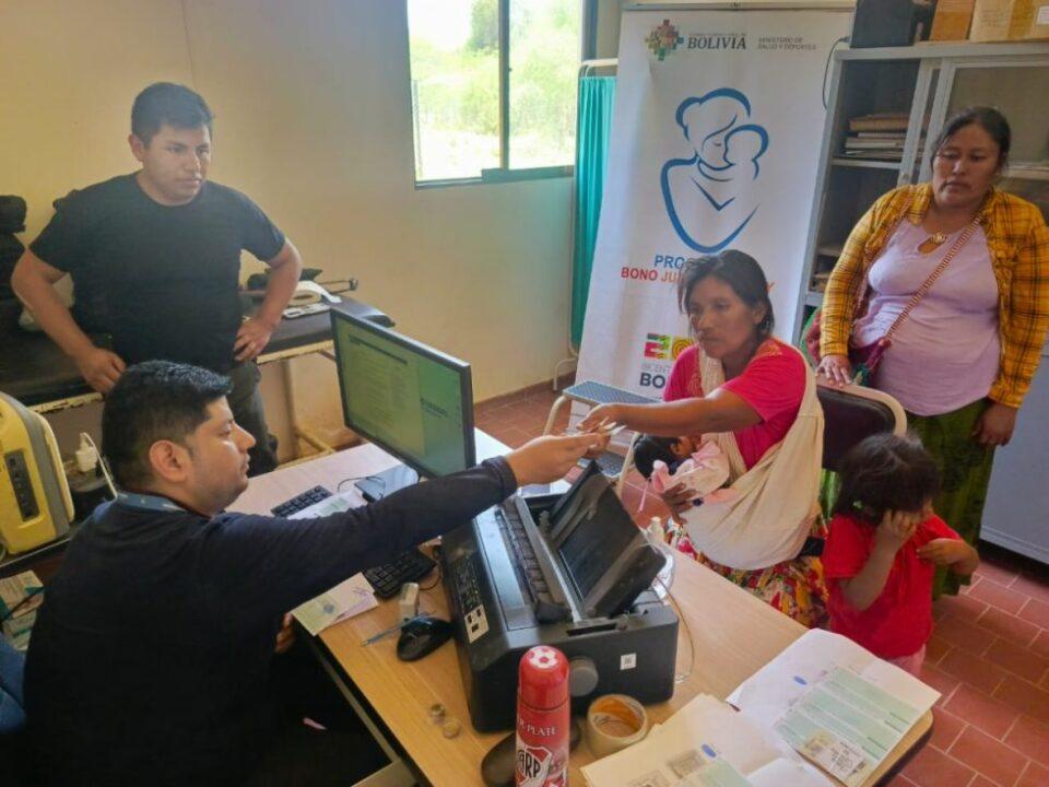 Salud implementa inscripción digitalizada para beneficiarias del Bono Juana Azurduy