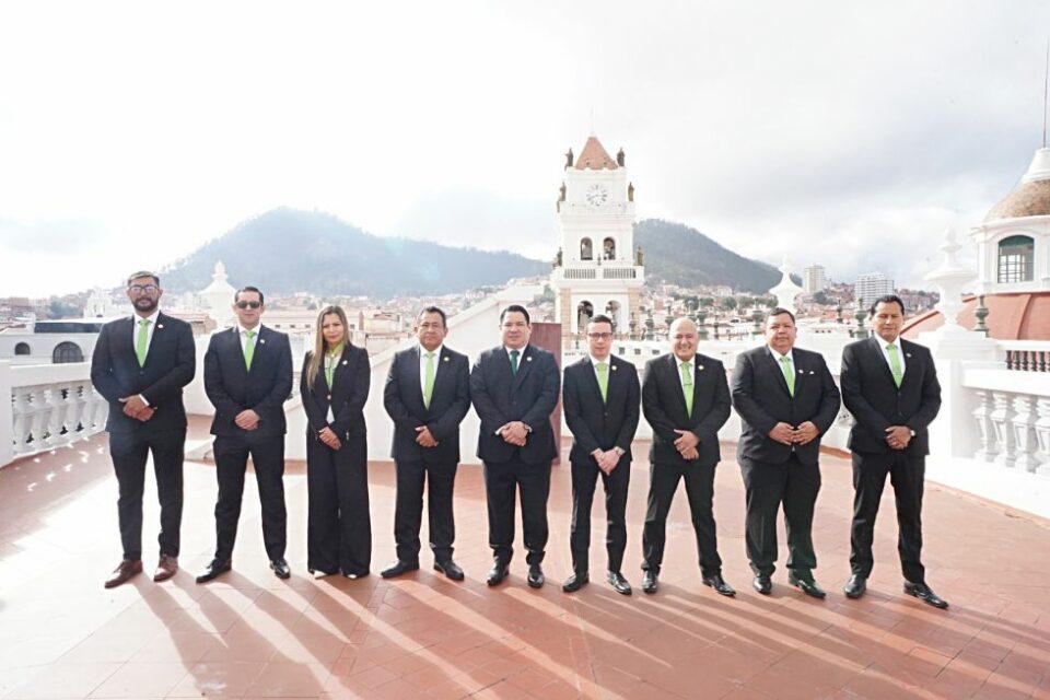 El Fiscal General ordena mejorar el trato a usuarios por parte de los funcionarios públicos