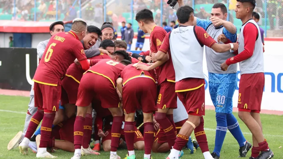 ABB y Totora Real Oruro debutan hoy en el torneo de verano de la FBF