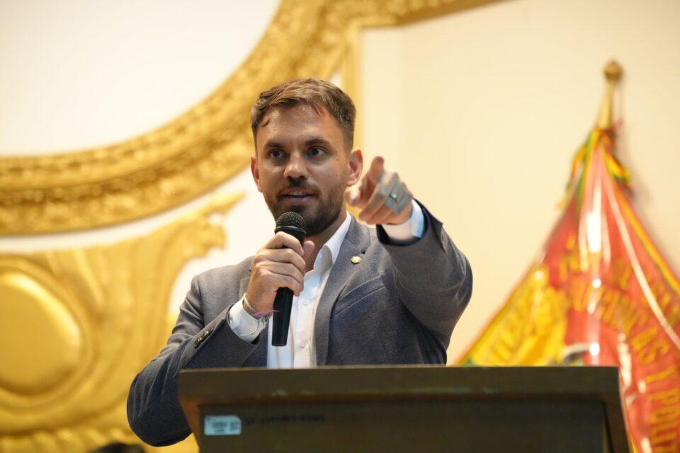 227 pruebas y 139 testigos vinculan a Camacho y Pumari en la ruptura del orden constitucional de 2019, según Del Castillo