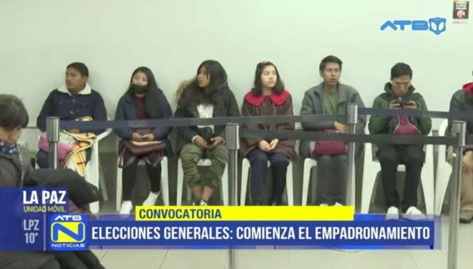La Paz: inician campaña de empadronamiento de jóvenes