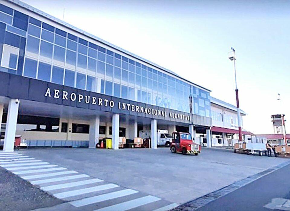 Sucre: Naabol proyecta mejorar aeropuerto Alcantarí con miras al Bicentenario