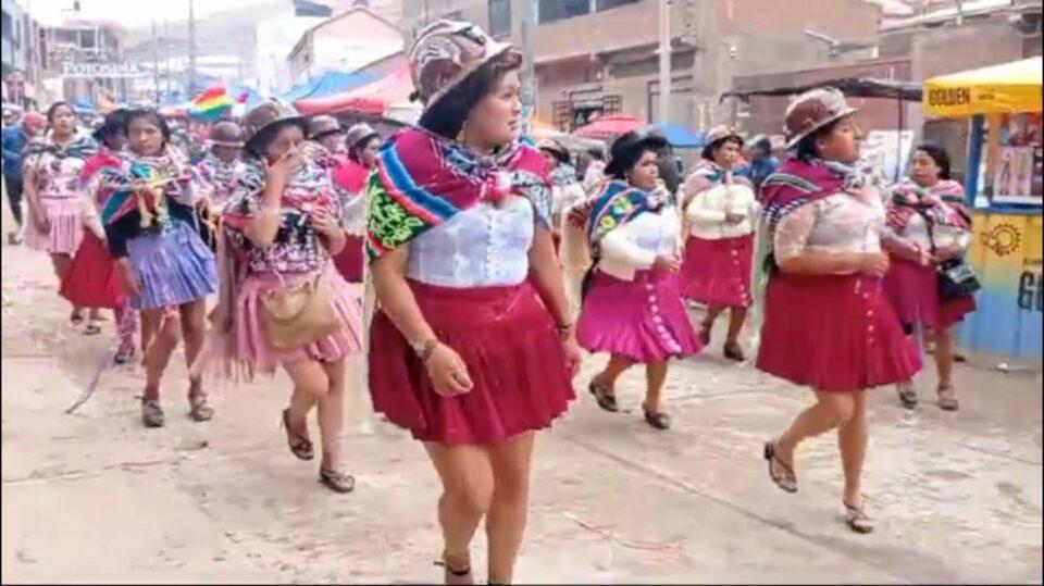 Potosí vive la Bajada del Tata Q’aqcha 2025 desafiando a la lluvia