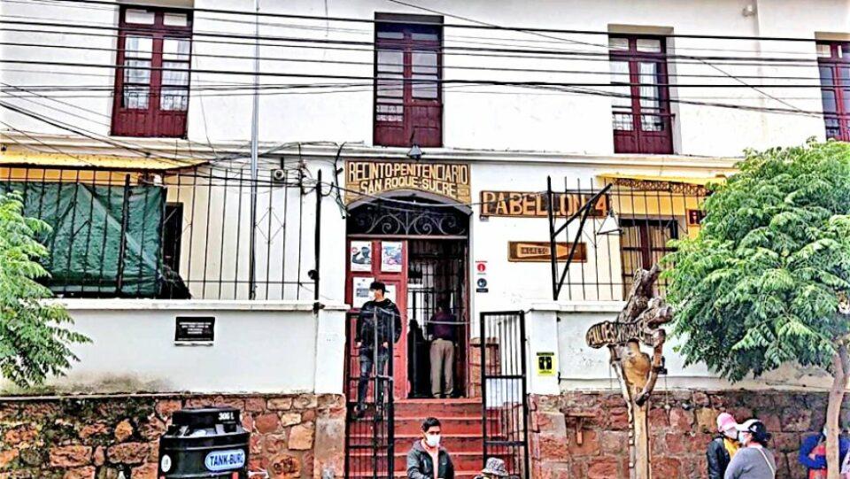 Al leer un diario, una madre descubre que su hija fue víctima de abuso