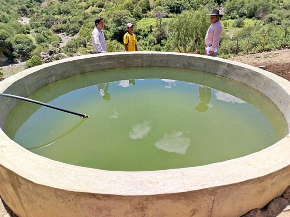 Se entrega proyecto de siete reservorios para riego en Sucre con inversión de 202.711 bolivianos