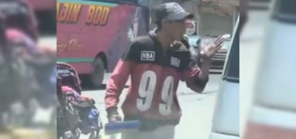 Denuncian agresiones de limpiadores de parabrisas en Cruce Viacha