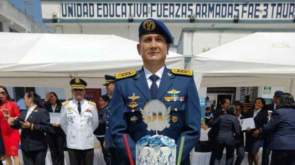 Matan a un comandante de la Fuerza Aérea de Ecuador a las afueras de una cárcel