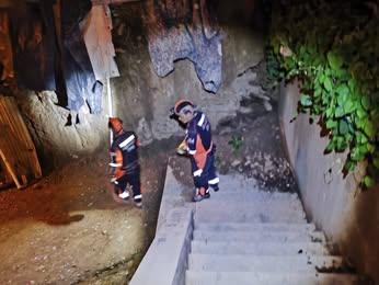 Sucre: las lluvias causan colapso de una escalinata