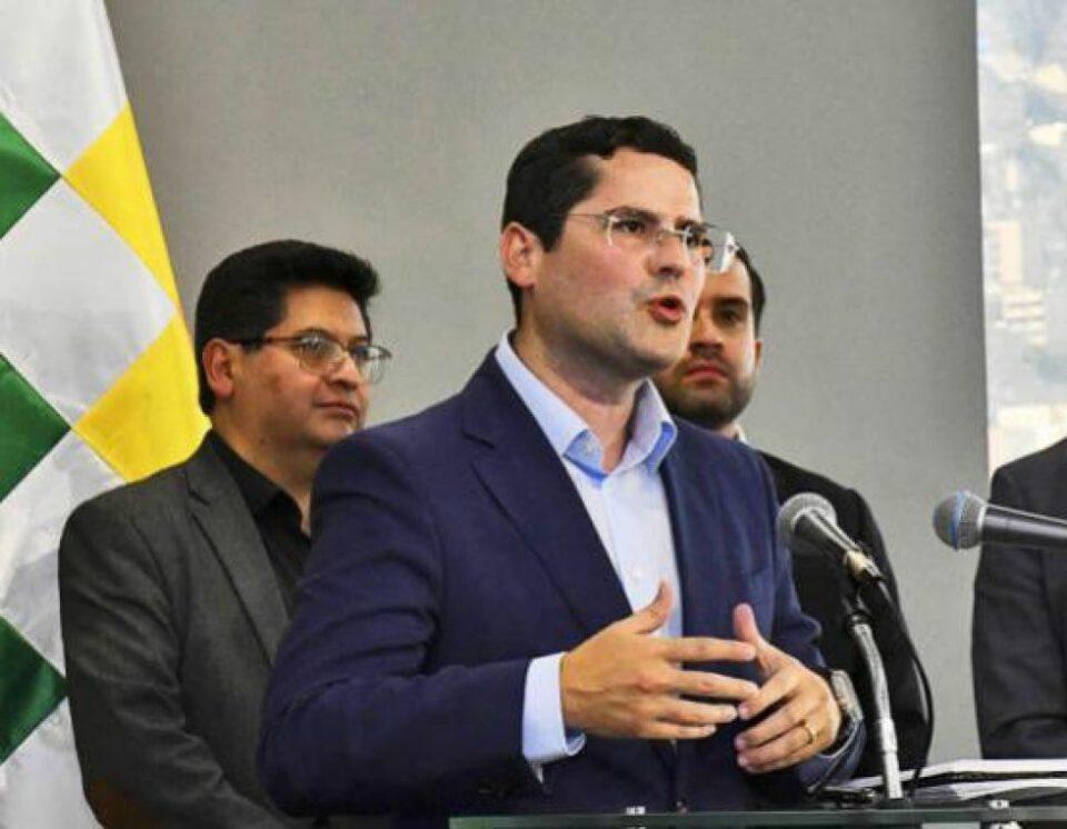 Cainco cuestiona y pide al gobierno solucionar escasez de combustible