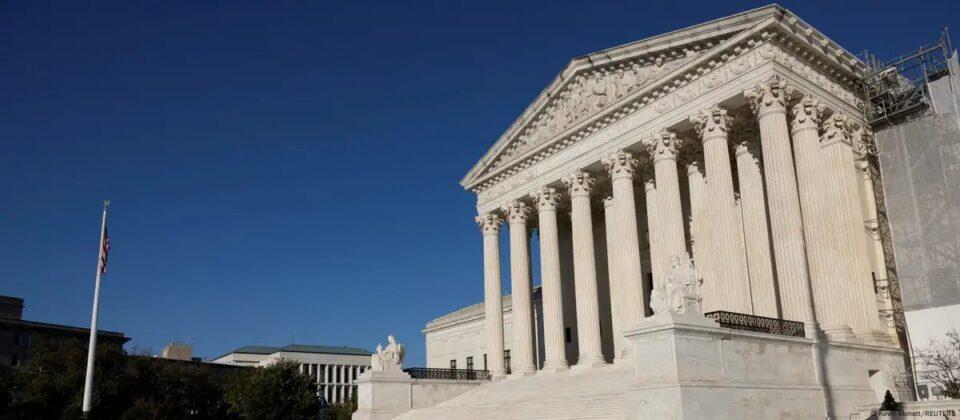 EE.UU.: Corte Suprema suspende deportación de venezolanos