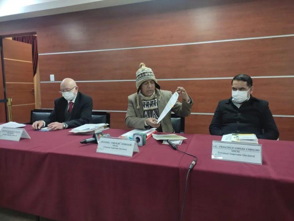 Vocal del TSE dice que las alianzas deben cumplir seis requisitos, se revisará a cada una