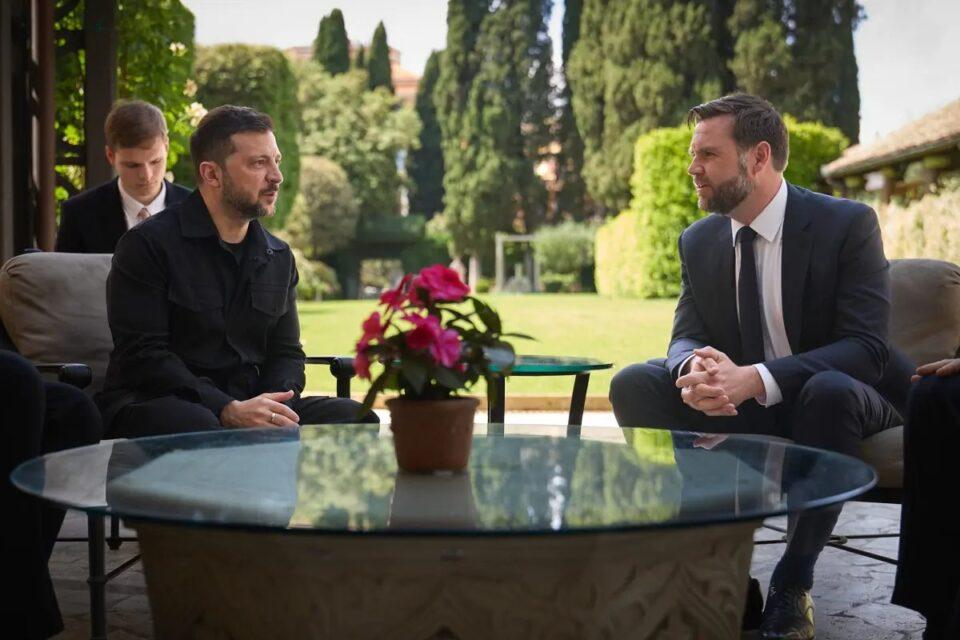 Zelenski y JD Vance hablaron sobre la llamada entre Trump y Putin