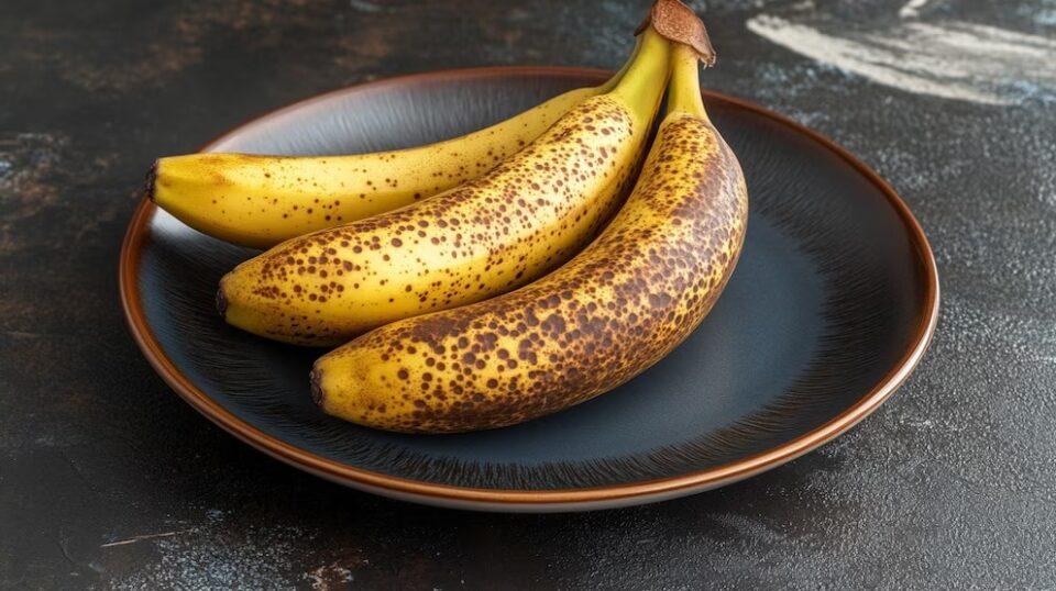 De la hipertensión al buen descanso: 5 beneficios de las bananas respaldados por la ciencia