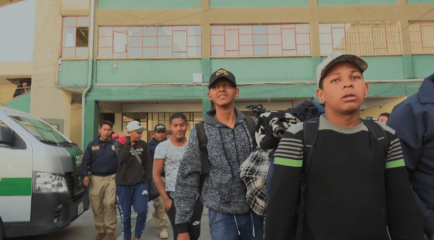 11 venezolanos expulsados de Bolivia, afirma ministro Ríos