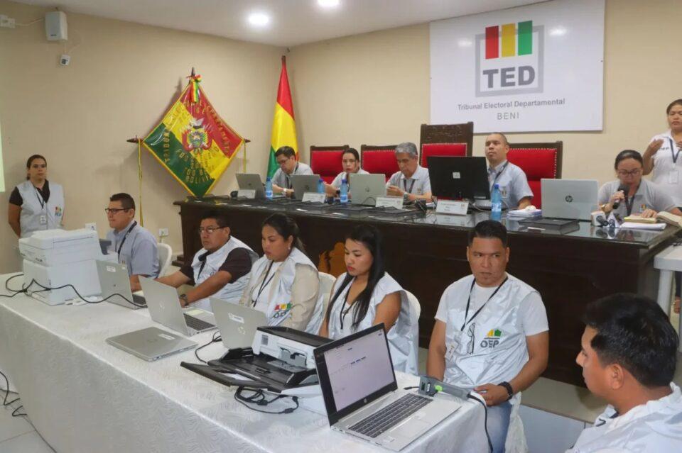 Cuarto intermedio en cómputo departamental de Beni