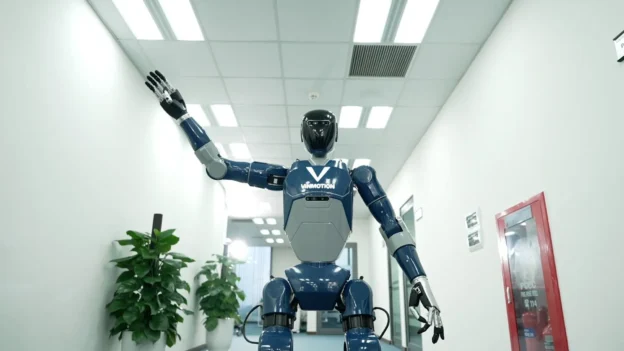 Diseñan robots humanoides con tecnología de sincronización