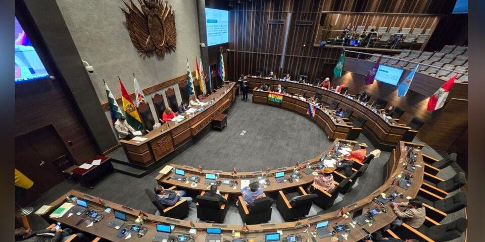 Senado aprueba ley para designación de los vocales del TSE