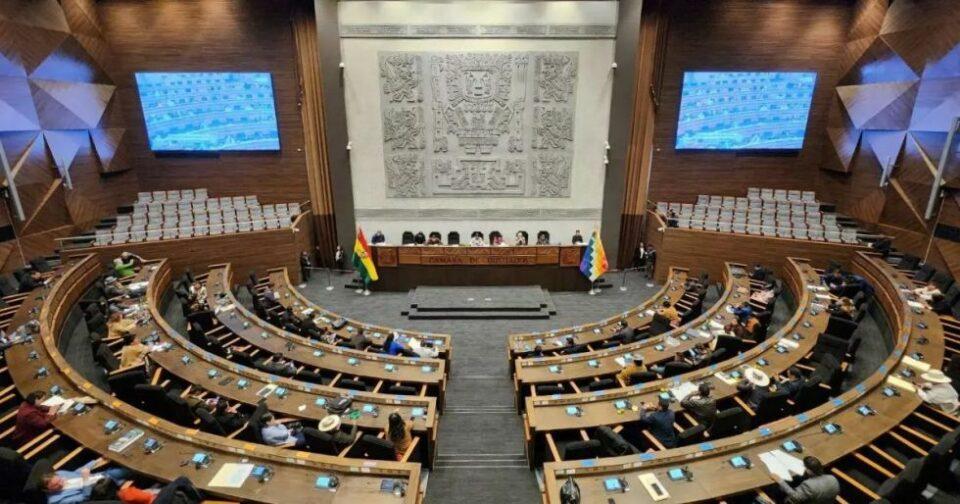 Diputados ven necesario elegir nuevos vocales del TSE antes de diciembre