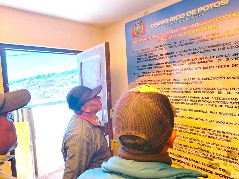 Inician plan para retirar a las cooperativas mineras que trabajan en la parte alta del cerro rico de Potosí
