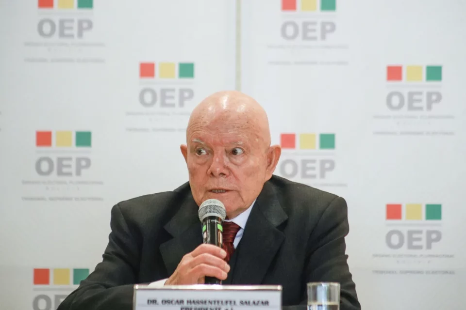 TSE alerta que una cuenta falta en Facebook usa la identidad de Óscar Hassenteufel