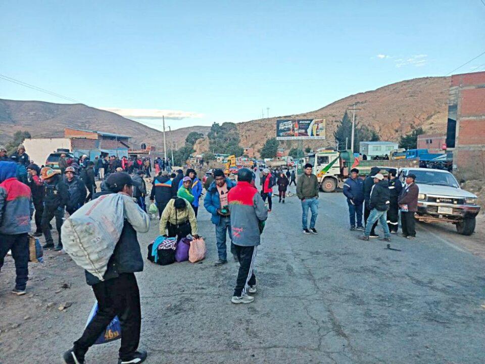Se levanta bloqueo en la en la carretera Potosí-Sucre
