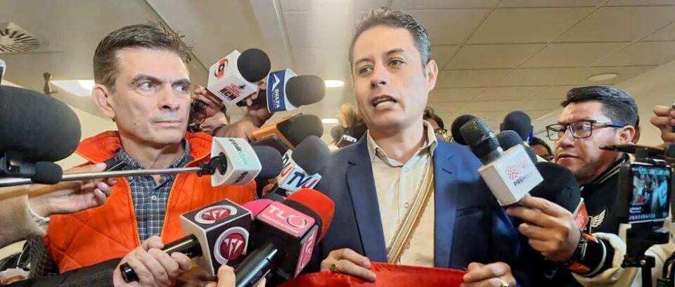 Después de su advertencia, Lara ratifica su apoyo a Paz