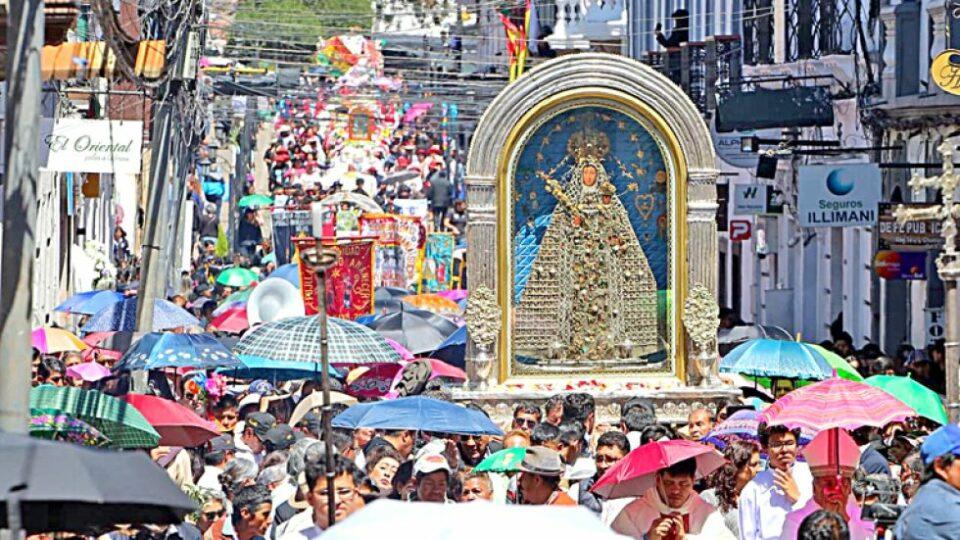 Devotos a los pies de la ‘Gualala’ piden consenso y unidad