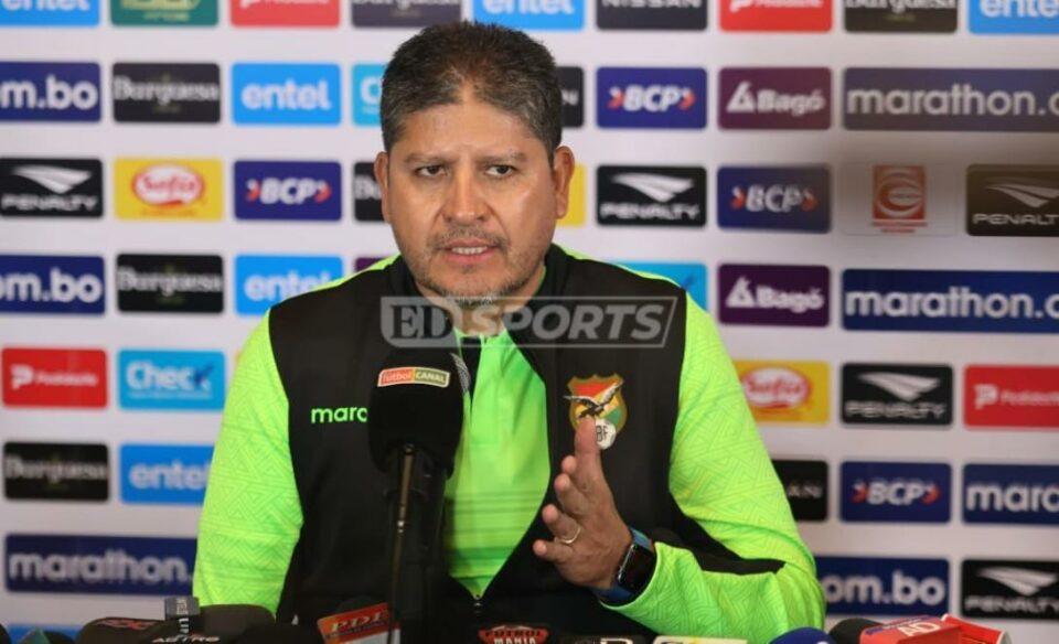 Villegas defiende a la selección nacional rumbo al repechaje y afirma que "no solo es la altura"