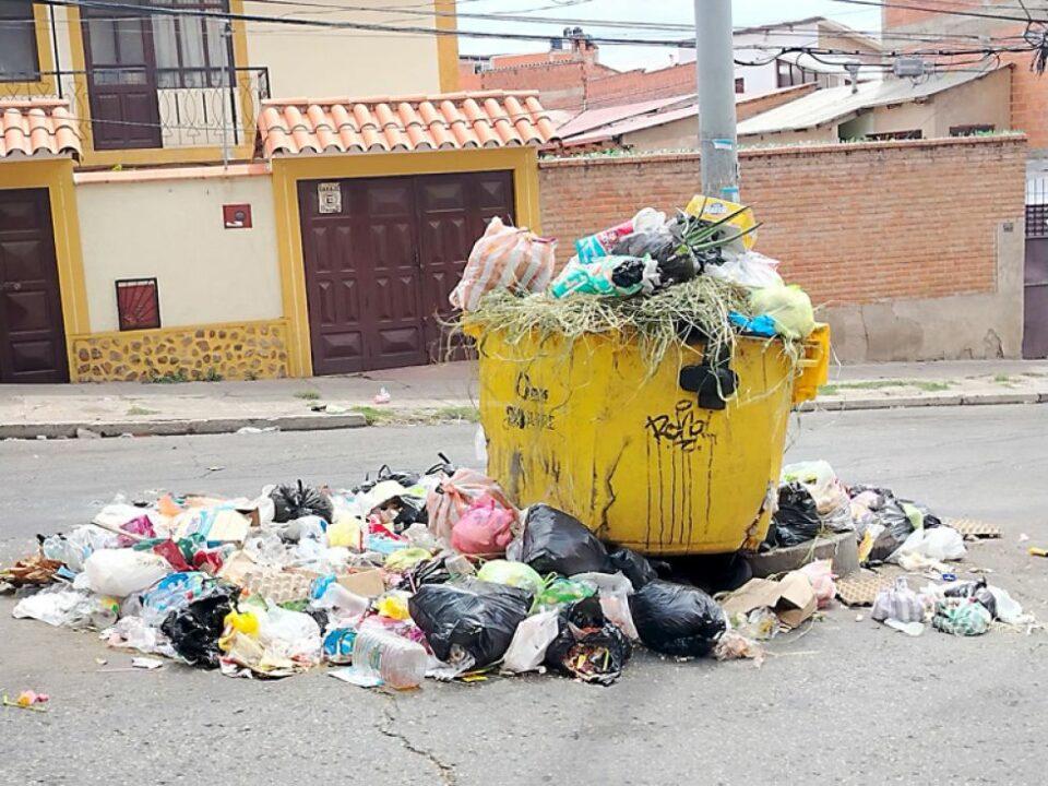 Sucre: paralizan recojo de basura por segundo día consecutivo
