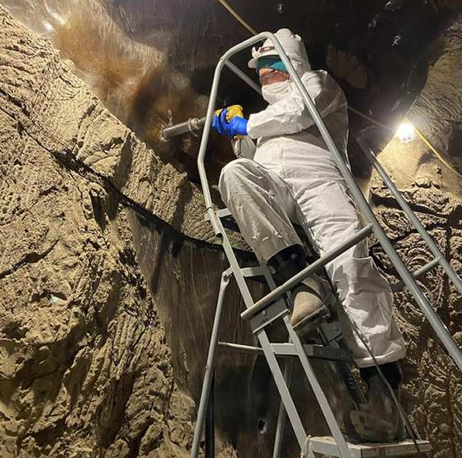 Científicos resucitan microbios atrapados en hielo por 40.000 años