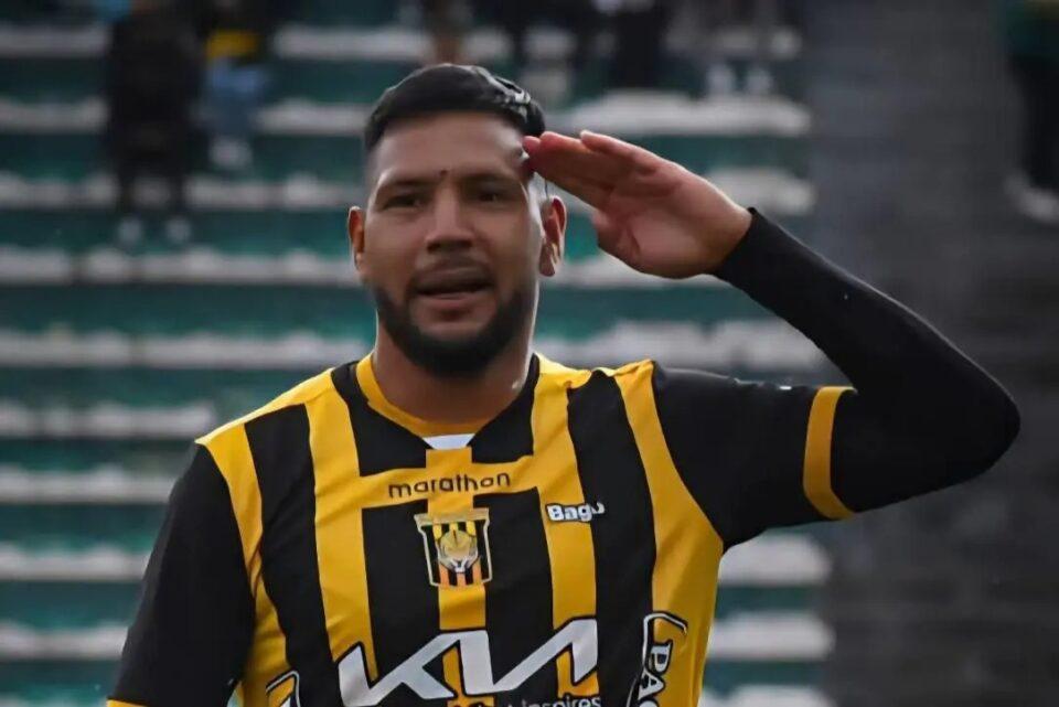 Chávez es baja en el ‘Tigre’ todo el mes