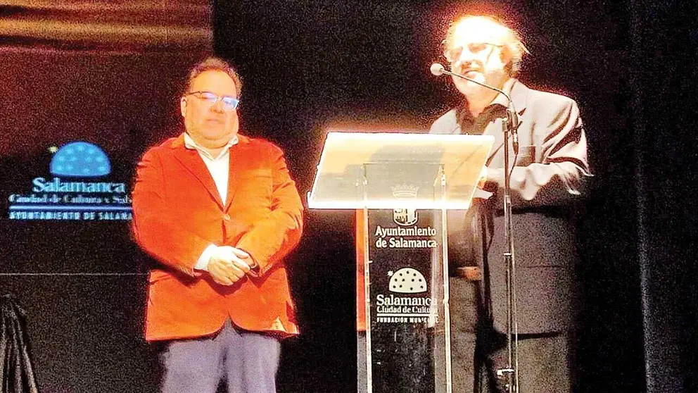 Gabriel Chávez Casazola recibe homenaje en el Encuentro de Poetas Iberoamericanos de Salamanca