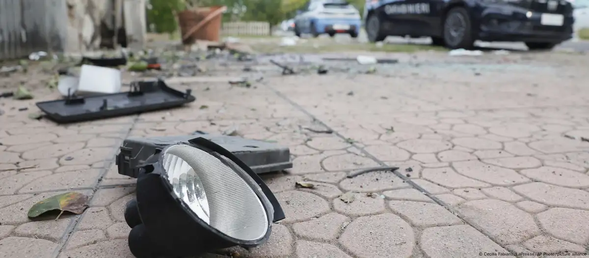 Periodista italiano denuncia que su auto explotó tras recibir amenazas