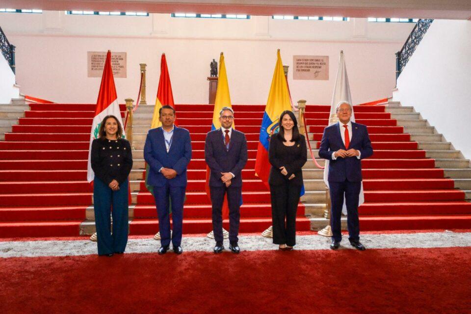 La CAN da luz verde a la iniciativa boliviana de conservar la quinua, papa y cacao