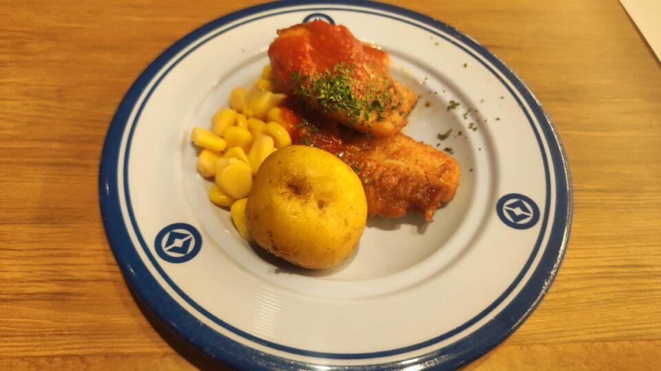 El sabor del picante de pollo boliviano cautivó paladares en un famoso restaurant de sushi japonés