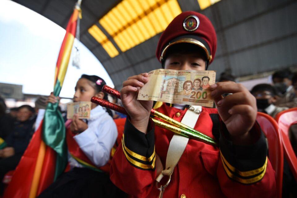 El Bono Juancito Pinto beneficiará a 183.137 estudiantes en Potosí