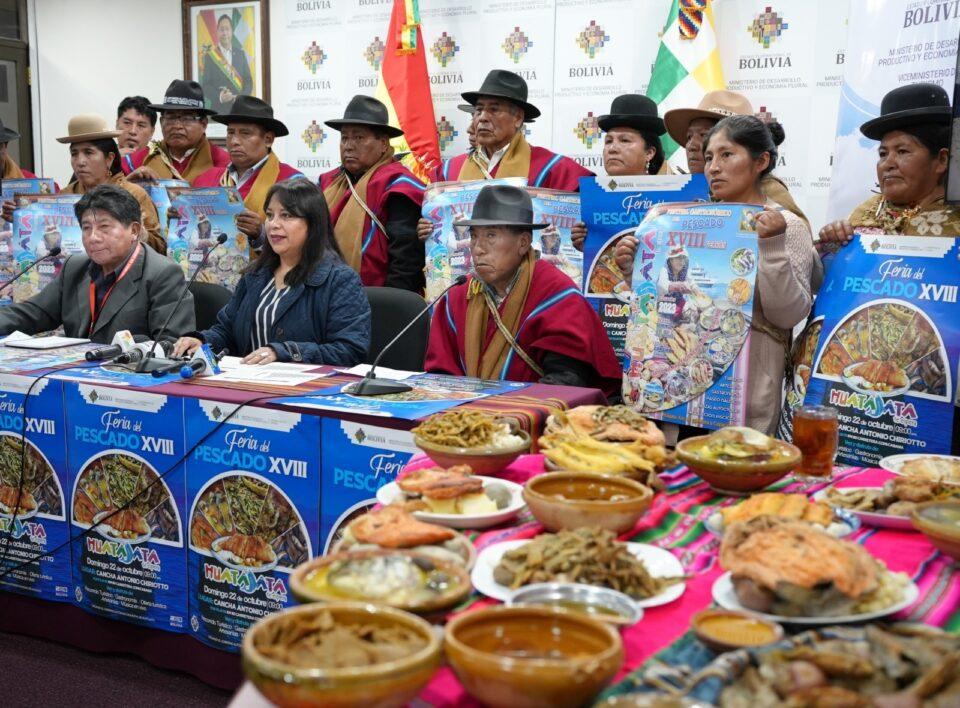 Huatajata es anfitrión de la Primera Feria del Pescado