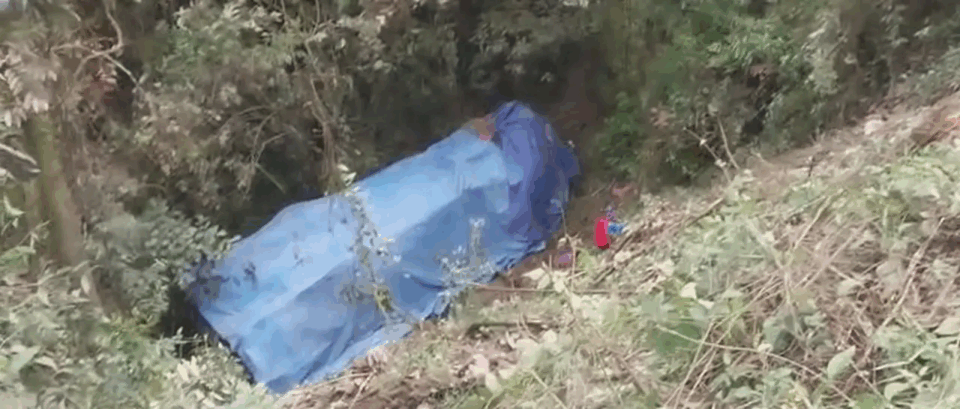 Bus se embarranca en Irupana; hay más de 30 heridos